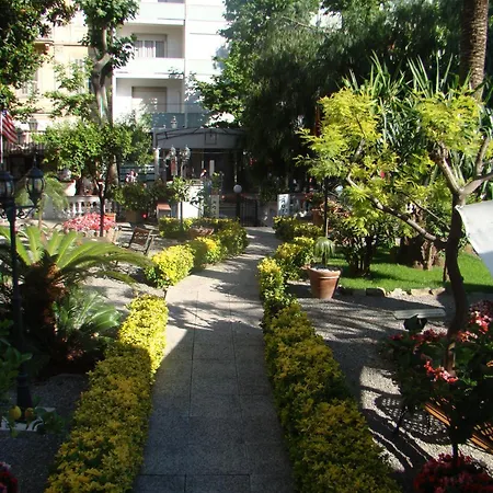 Hotel Alexander & 3*