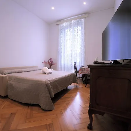 酒店 Alexander & 3*