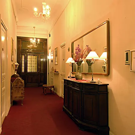 Szálloda Alexander & 3*