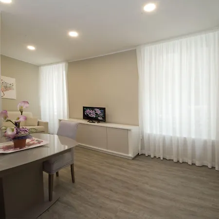 Alexander & Szálloda 3*