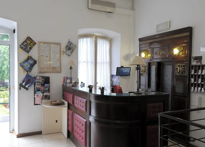 فندق Alexander 3*